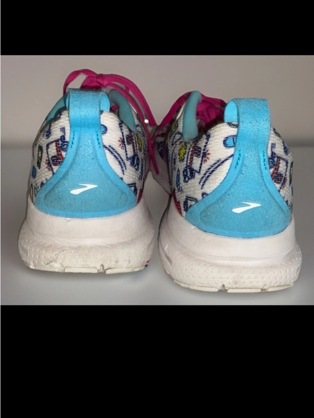 Brooks Trace 4 Hero Pack Running Shoes - Picture 3 of 6